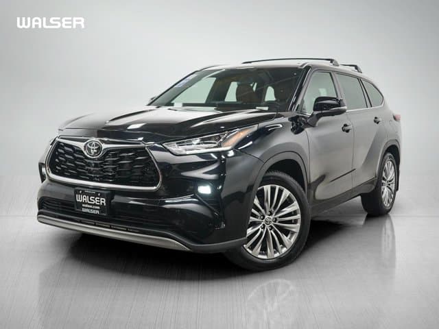 2024 Toyota Highlander Platinum — photo 1 of 34
