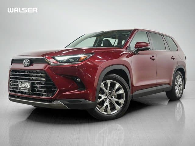 2024 Toyota Grand Highlander Base — photo 1 of 32