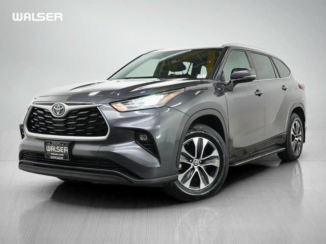 2024 Toyota Highlander XLE — photo 1 of 29