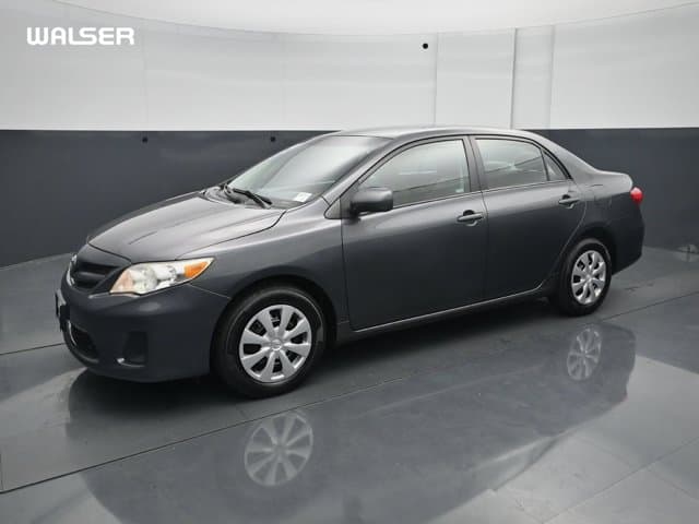 2011 Toyota Corolla LE — photo 1 of 34