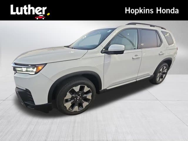 2026 Honda Pilot Touring — photo 1 of 11