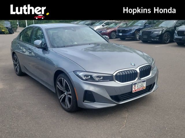 2023 BMW 3 Series 330i xDrive — photo 1 of 9
