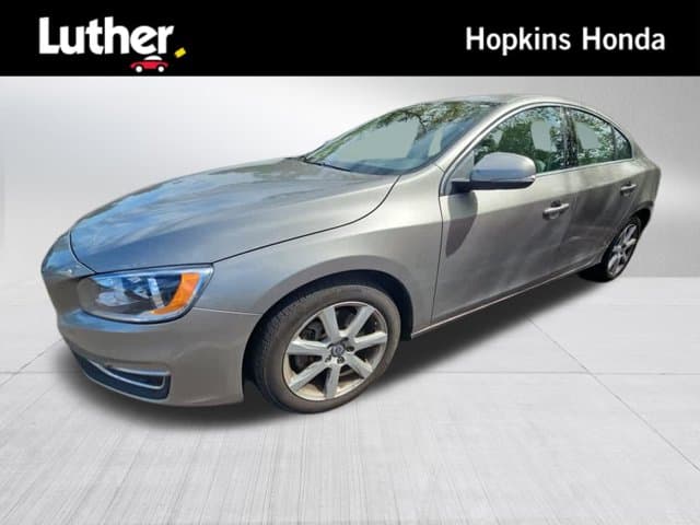 2016 Volvo S60 T5 Premier — photo 1 of 11