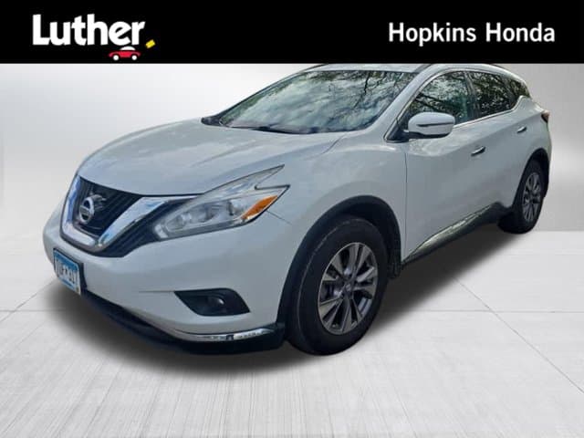 2016 Nissan Murano SV — photo 1 of 11