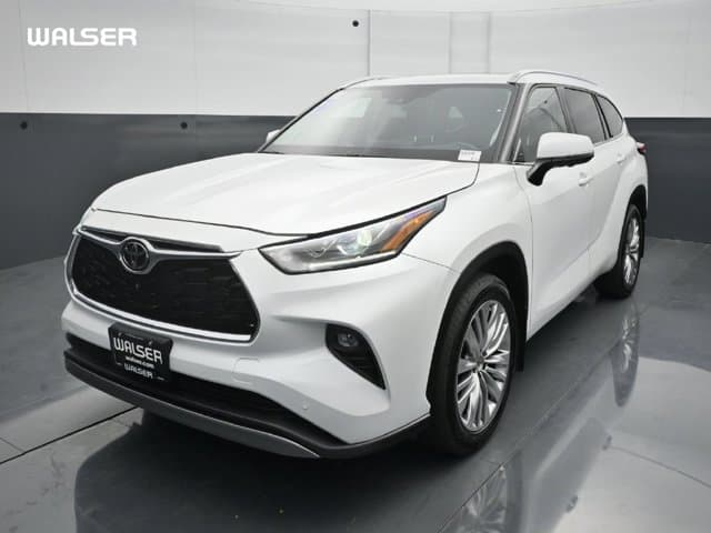2023 Toyota Highlander Platinum — photo 1 of 44