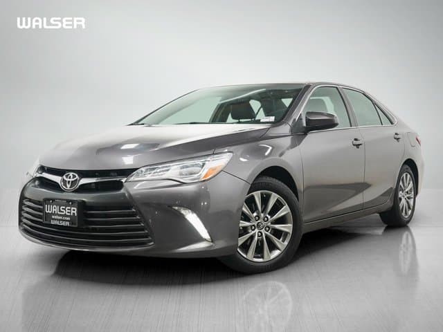 2015 Toyota Camry XLE — photo 1 of 28