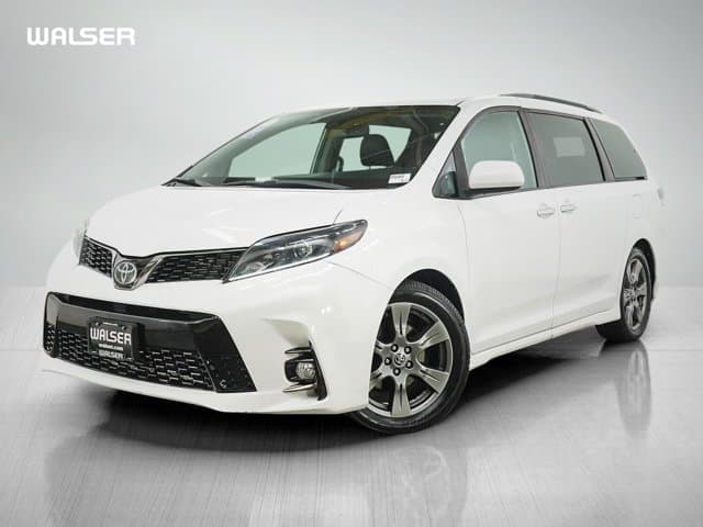 2020 Toyota Sienna SE — photo 1 of 32