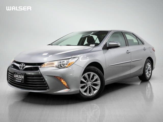 2017 Toyota Camry LE — photo 1 of 28