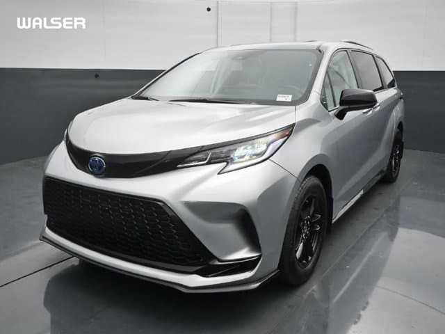 2025 Toyota Sienna Base — photo 1 of 41