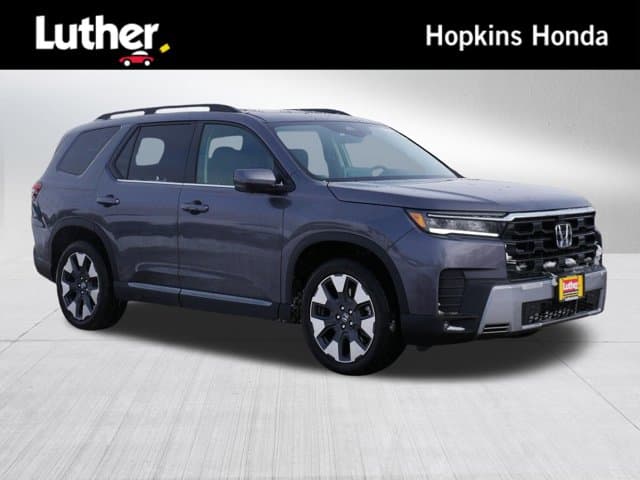 2026 Honda Pilot Touring — photo 1 of 26