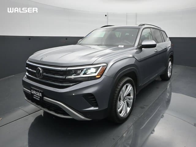 2021 Volkswagen Atlas 3.6L V6 SE w/Technology — photo 1 of 39
