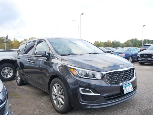 2020 Kia Sedona EX — photo 1 of 8