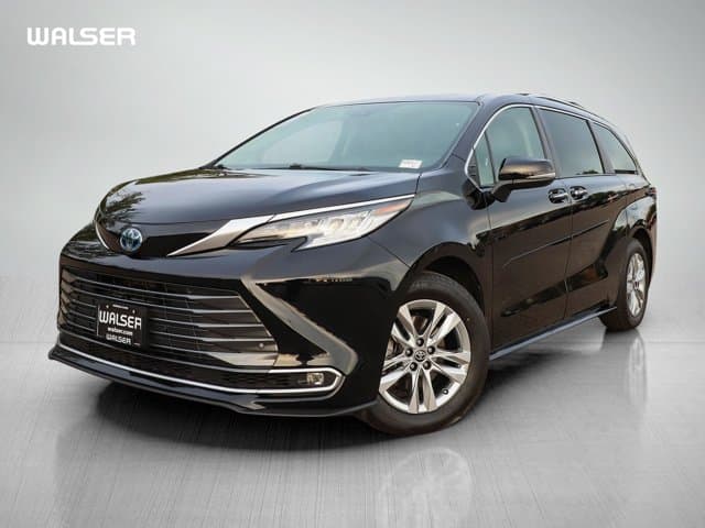 2024 Toyota Sienna Limited — photo 1 of 33