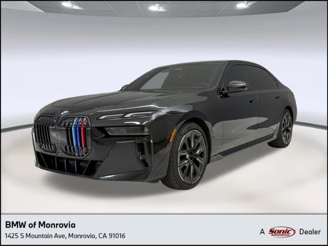 2025 BMW 7 Series 740i — photo 1 of 12