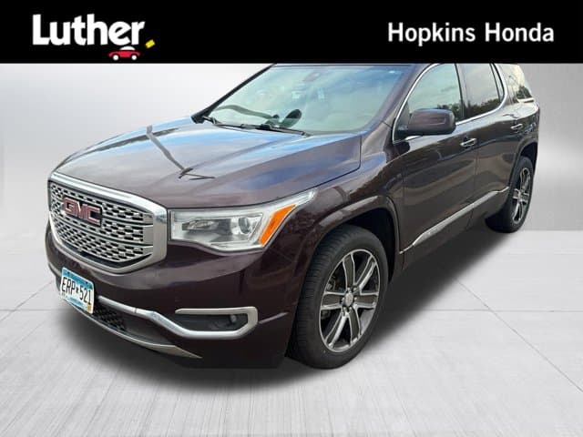 2017 GMC Acadia Denali — photo 1 of 13
