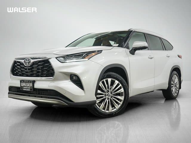 2024 Toyota Highlander Platinum — photo 1 of 30