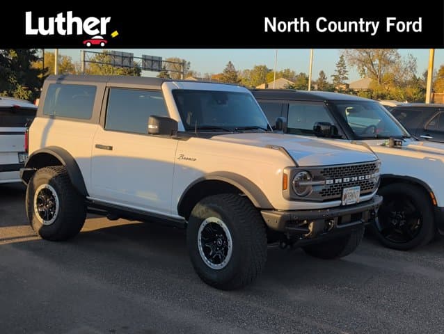 2023 Ford Bronco Badlands — photo 1 of 10