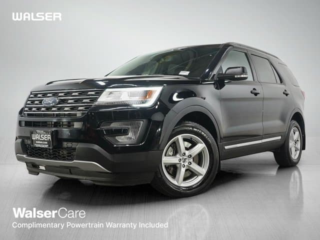 2017 Ford Explorer XLT — photo 1 of 31