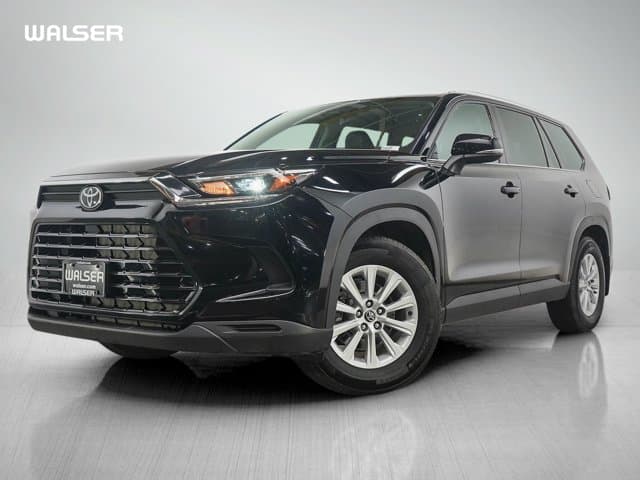 2025 Toyota Grand Highlander XLE — photo 1 of 32