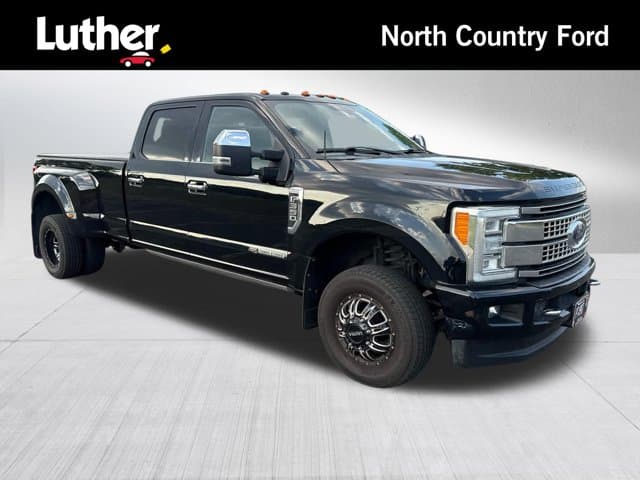 2018 Ford Super Duty F-350 DRW Platinum — photo 1 of 16