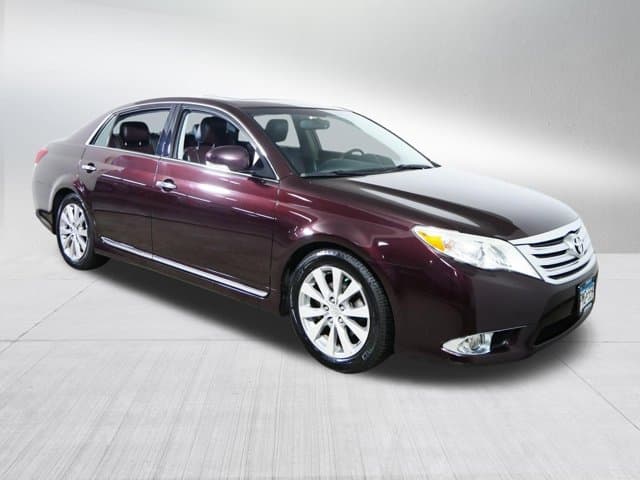 2011 Toyota Avalon Limited — photo 1 of 33