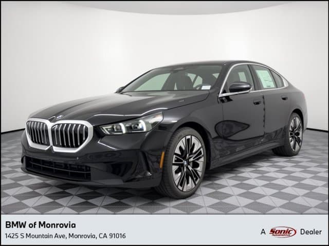 2027 BMW 5 Series 530i — photo 1 of 32