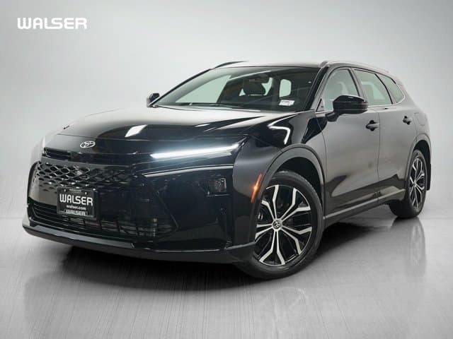 2025 Toyota Crown Signia XLE — photo 1 of 31