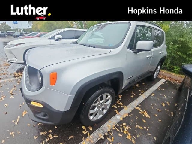 2016 Jeep Renegade Latitude — photo 1 of 11