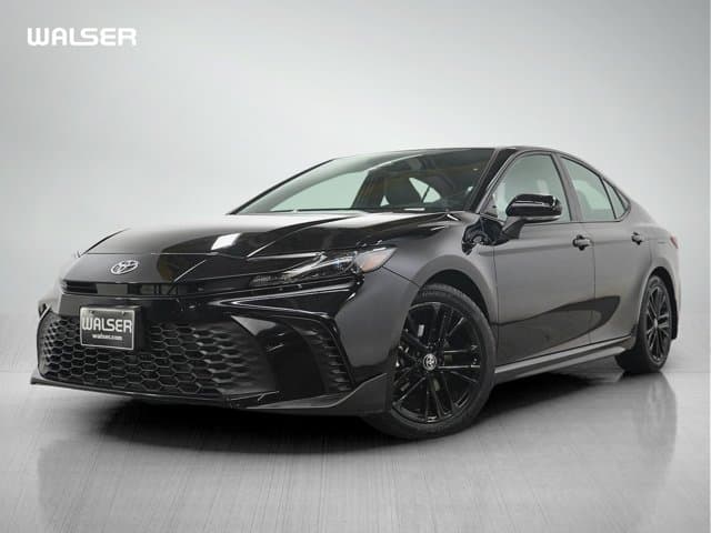 2025 Toyota Camry SE — photo 1 of 28