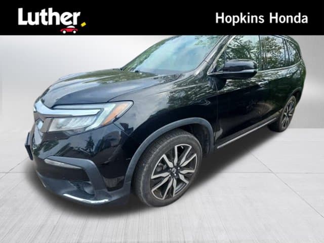 2020 Honda Pilot Touring 8-Passenger — photo 1 of 11