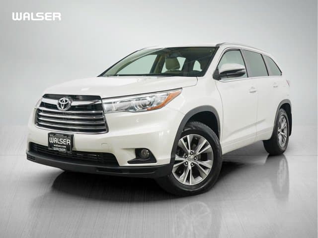 2015 Toyota Highlander XLE — photo 1 of 31