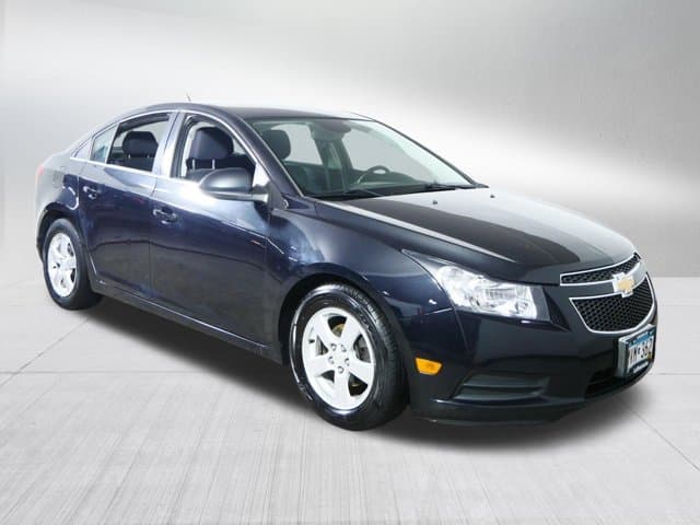 2013 Chevrolet Cruze 1LT — photo 1 of 33