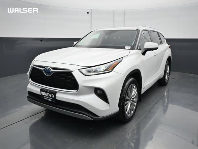 2024 Toyota Highlander Hybrid Platinum — photo 1 of 45