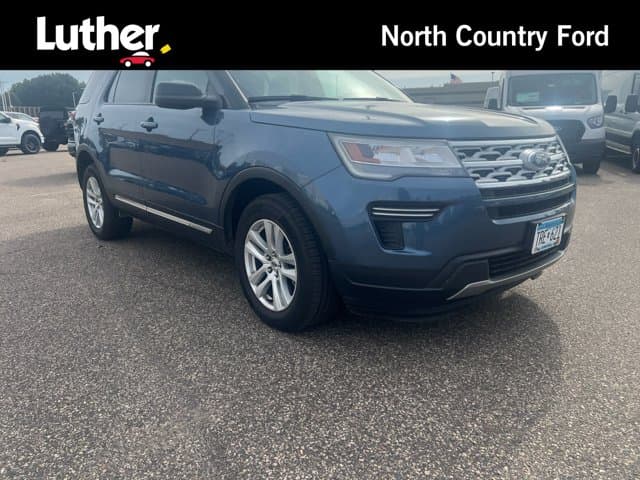 2019 Ford Explorer XLT — photo 1 of 9
