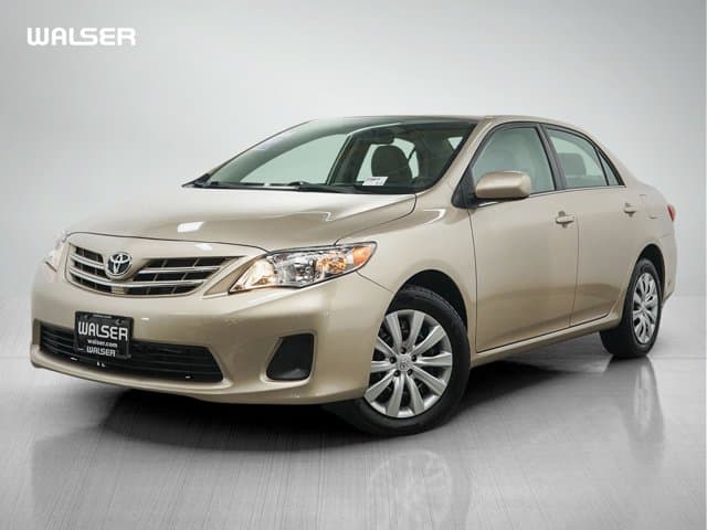 2013 Toyota Corolla LE — photo 1 of 25