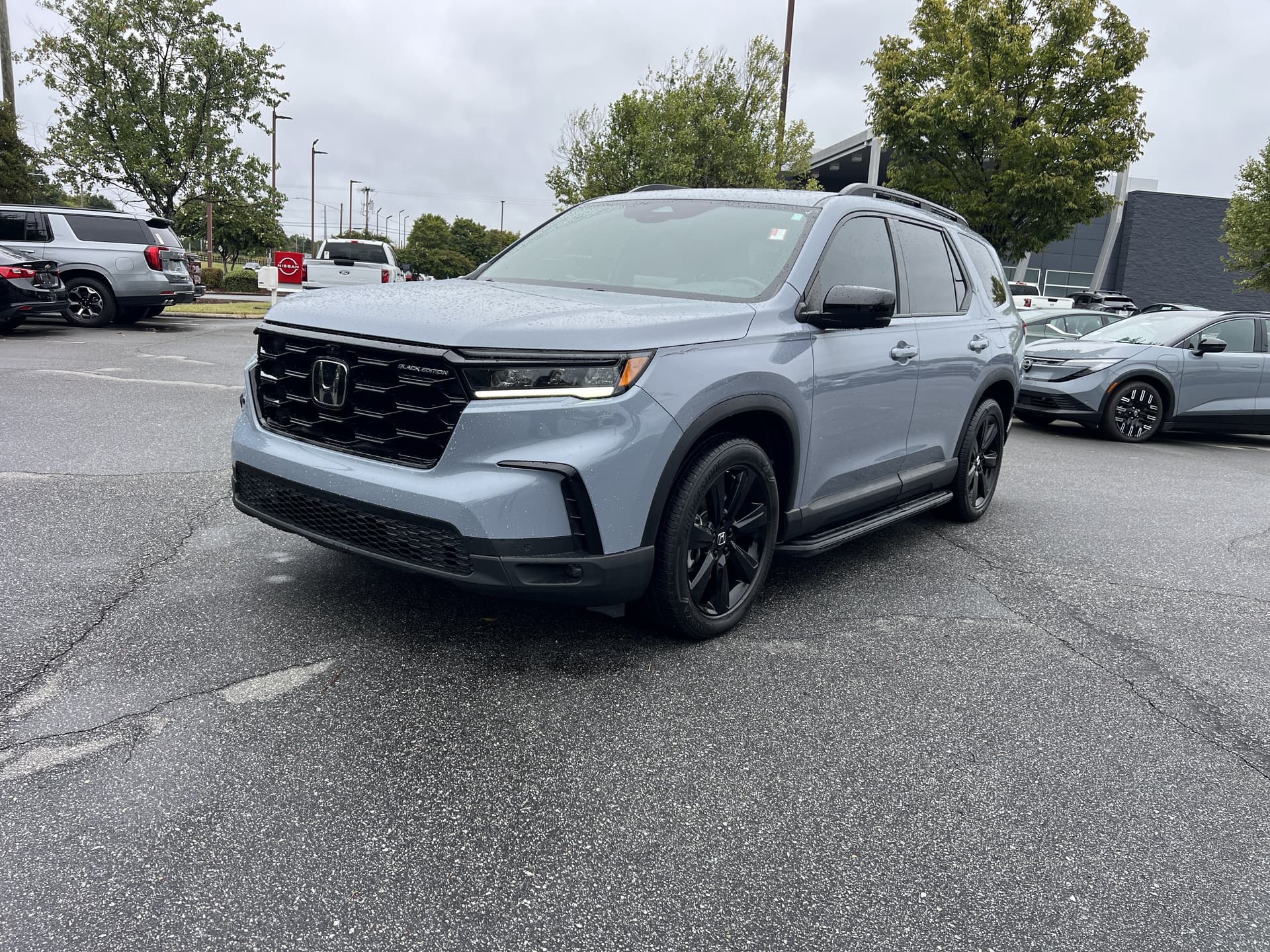 2025 Honda Pilot Black Edition — photo 1 of 31