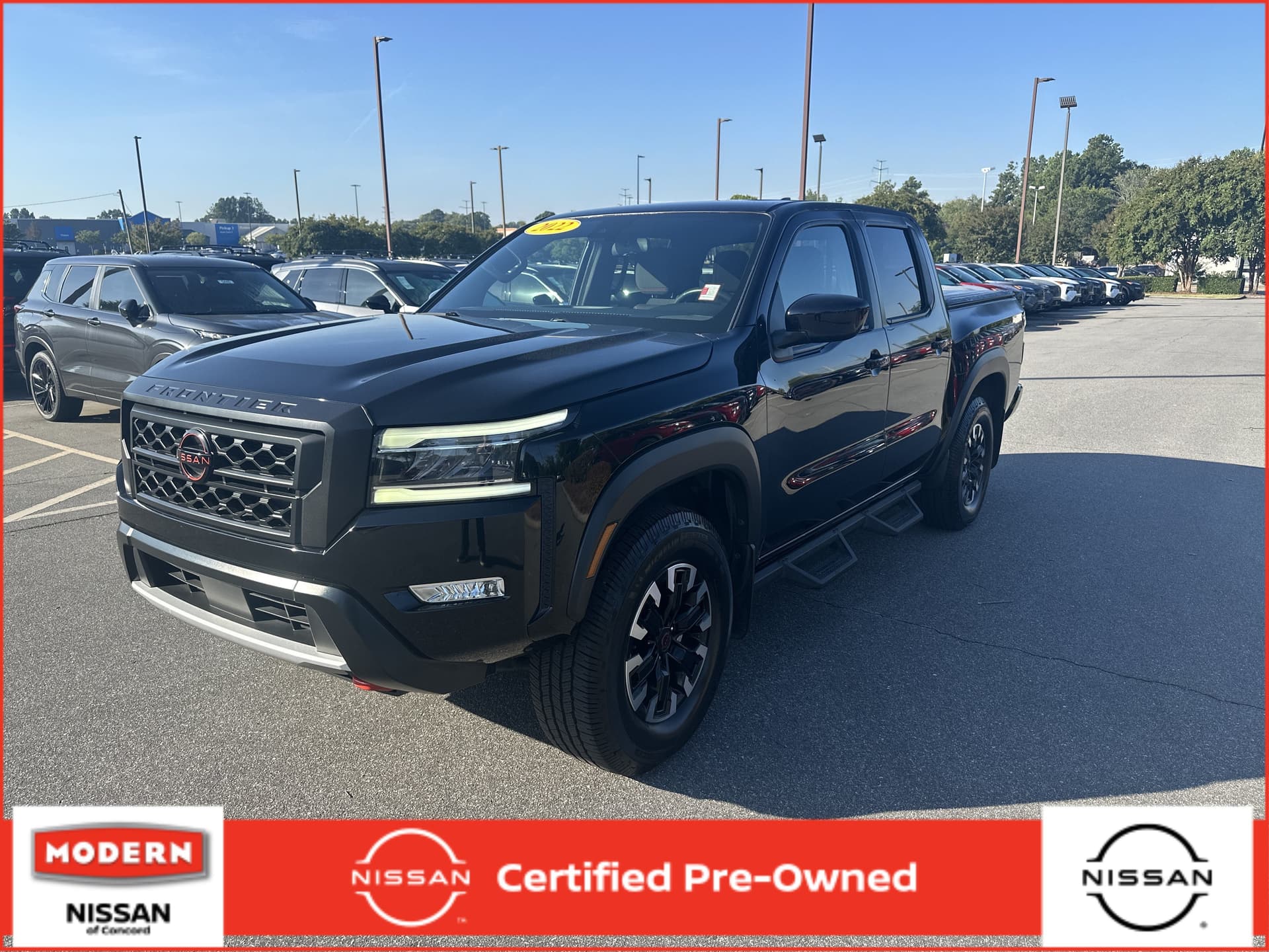 2022 Nissan Frontier PRO-4X — photo 1 of 19