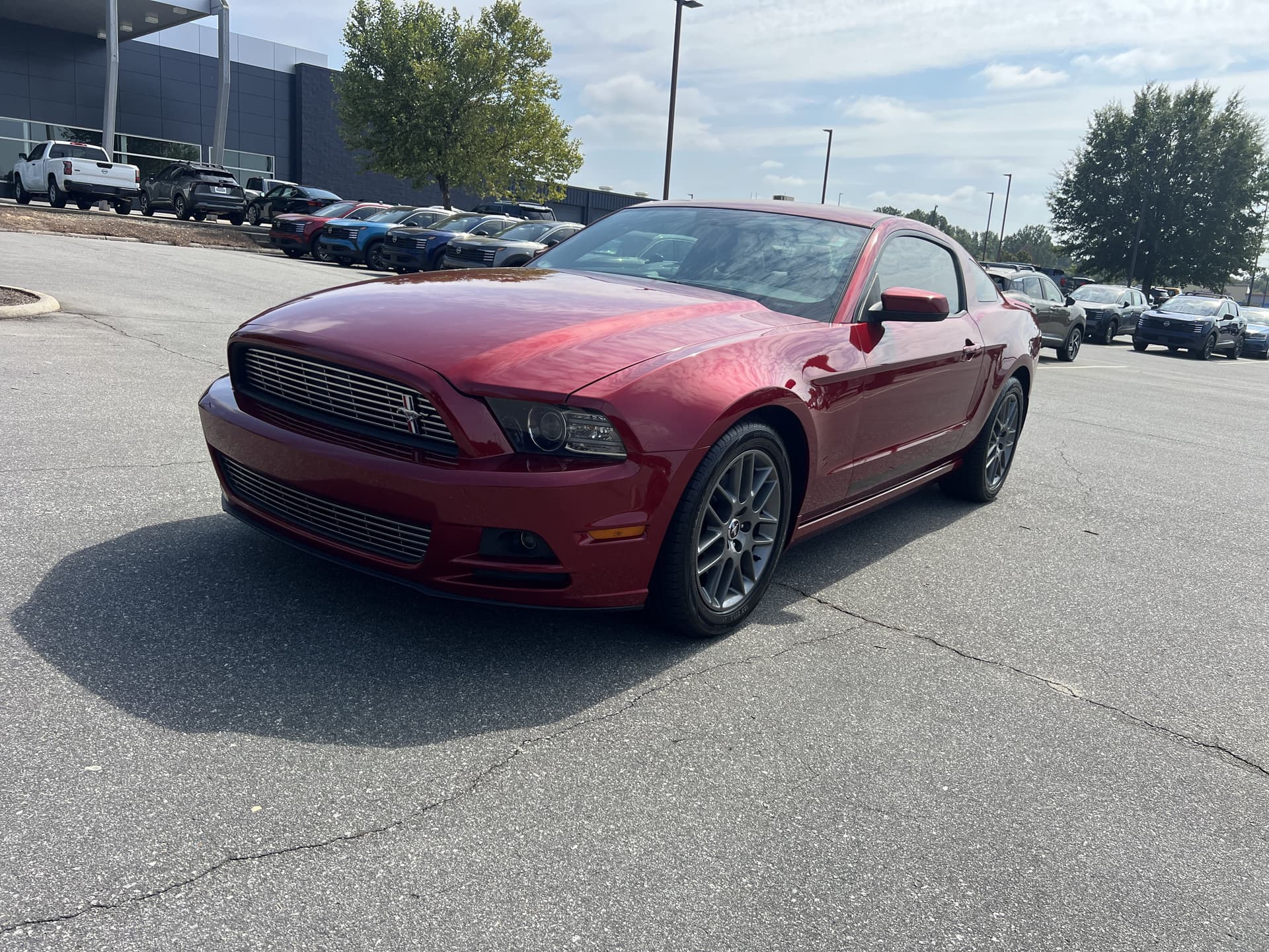 2014 Ford Mustang V6 Premium — photo 1 of 27