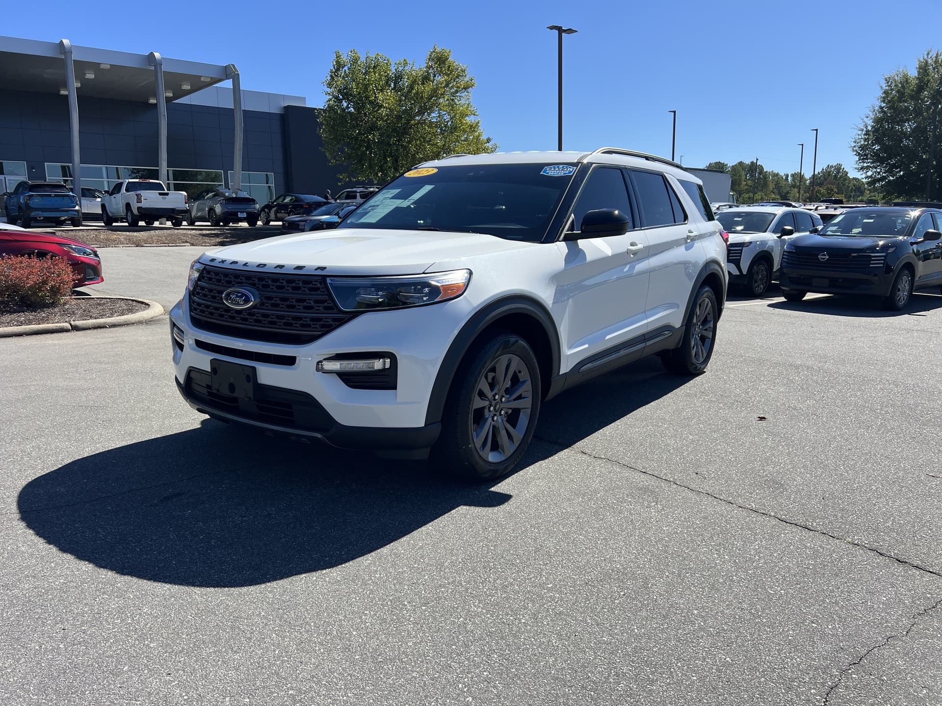 2023 Ford Explorer XLT — photo 1 of 30
