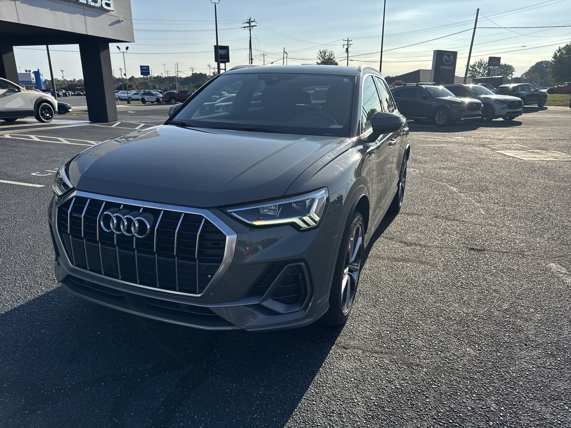 2019 Audi Q3 S line Premium Plus — photo 1 of 15