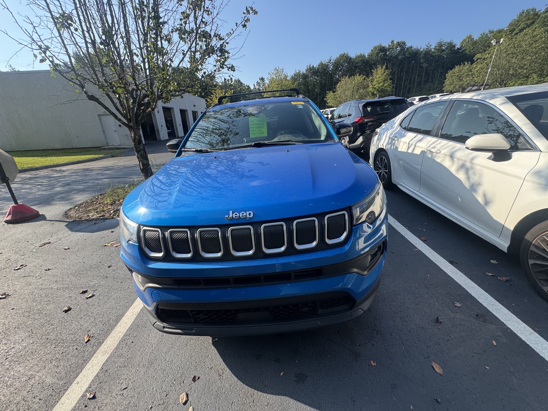 2022 Jeep Compass Latitude — photo 1 of 25