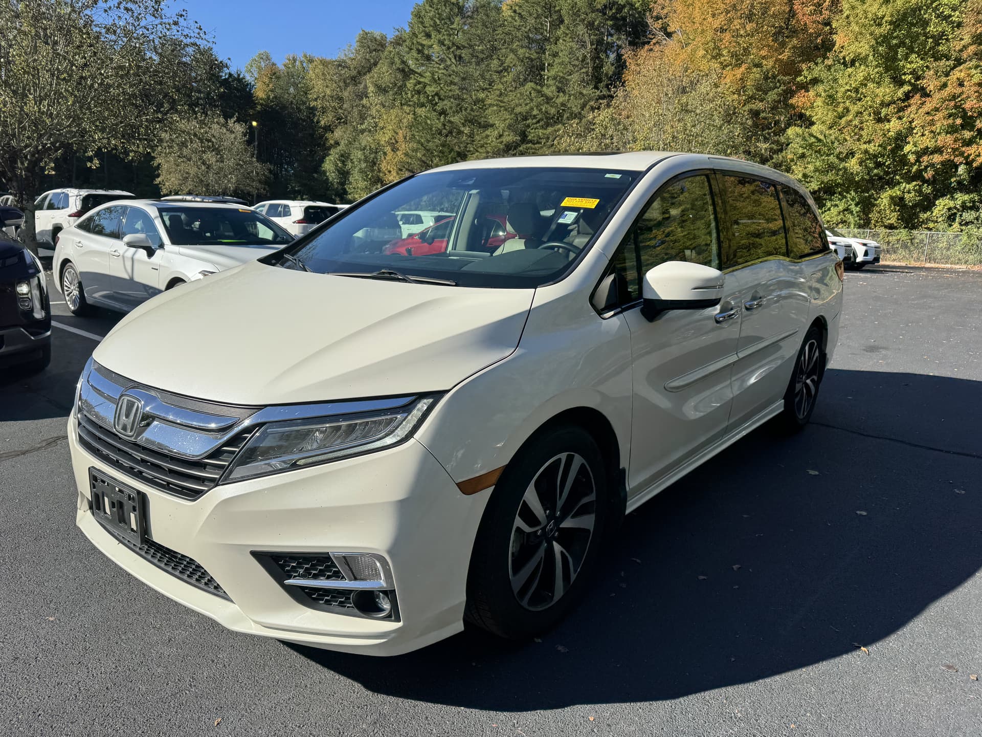 2018 Honda Odyssey Elite — photo 1 of 15