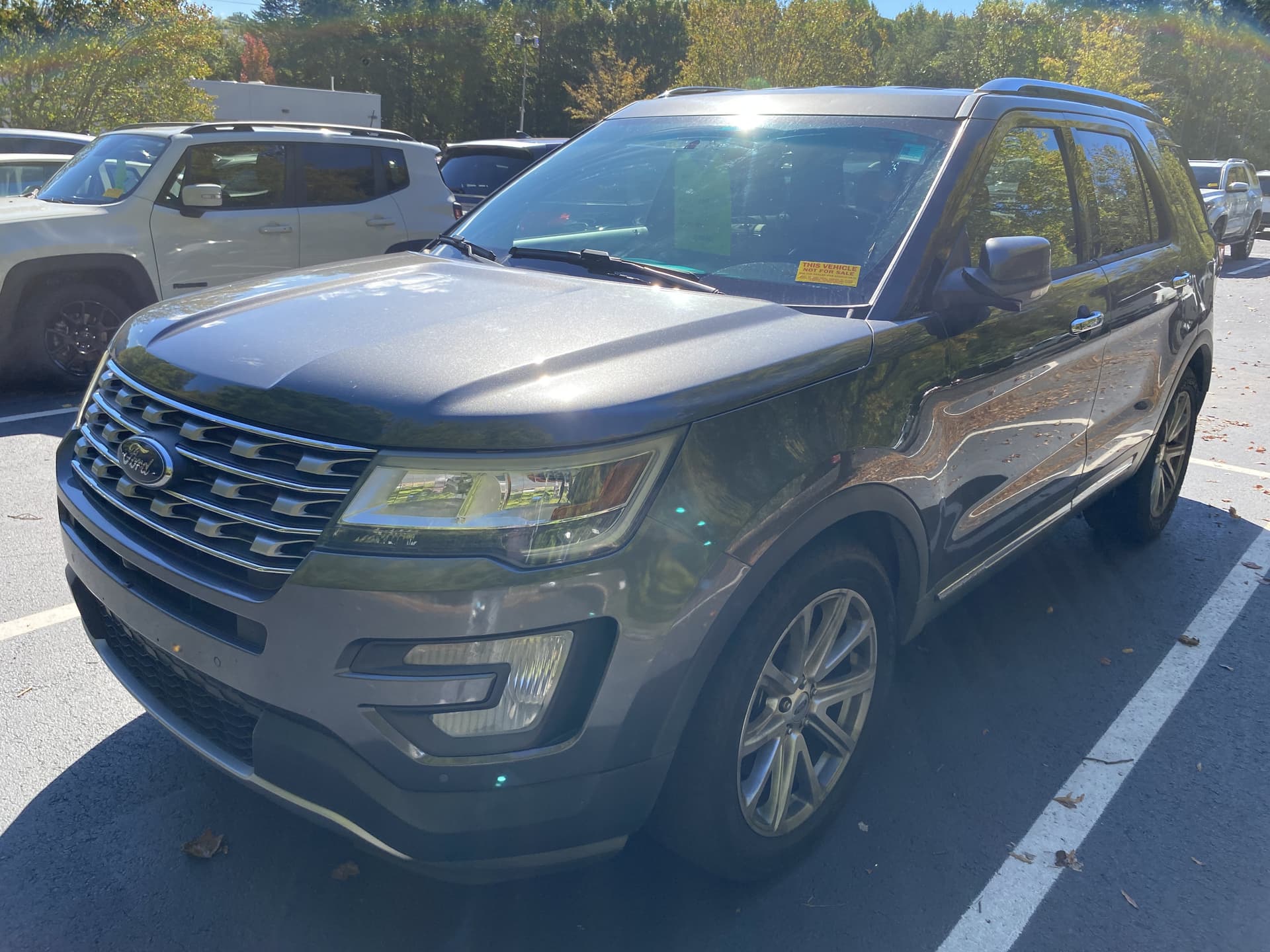 2016 Ford Explorer Limited — photo 1 of 15