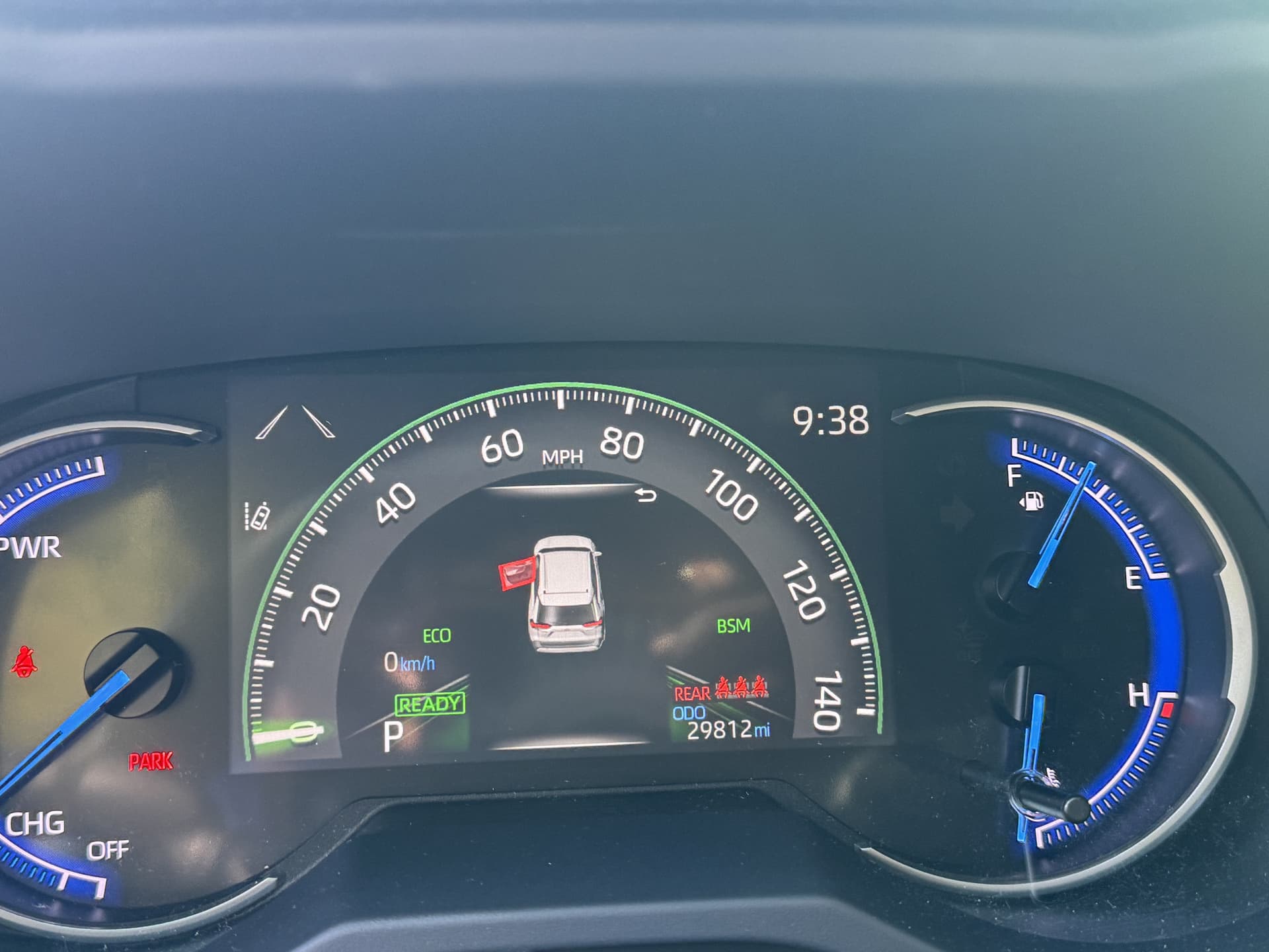 2020 Toyota RAV4 Hybrid XSE — photo 1 of 14