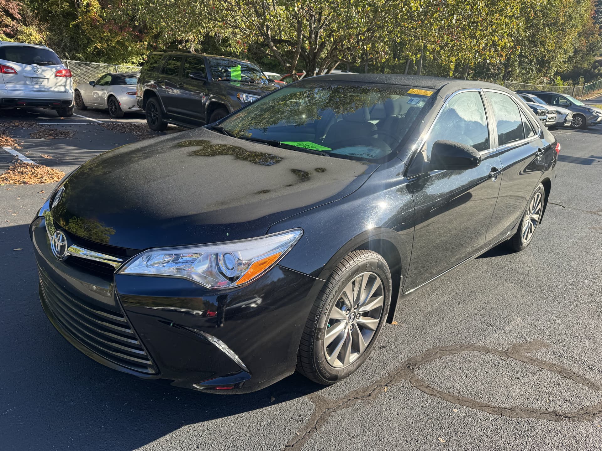 2015 Toyota Camry XLE — photo 1 of 15