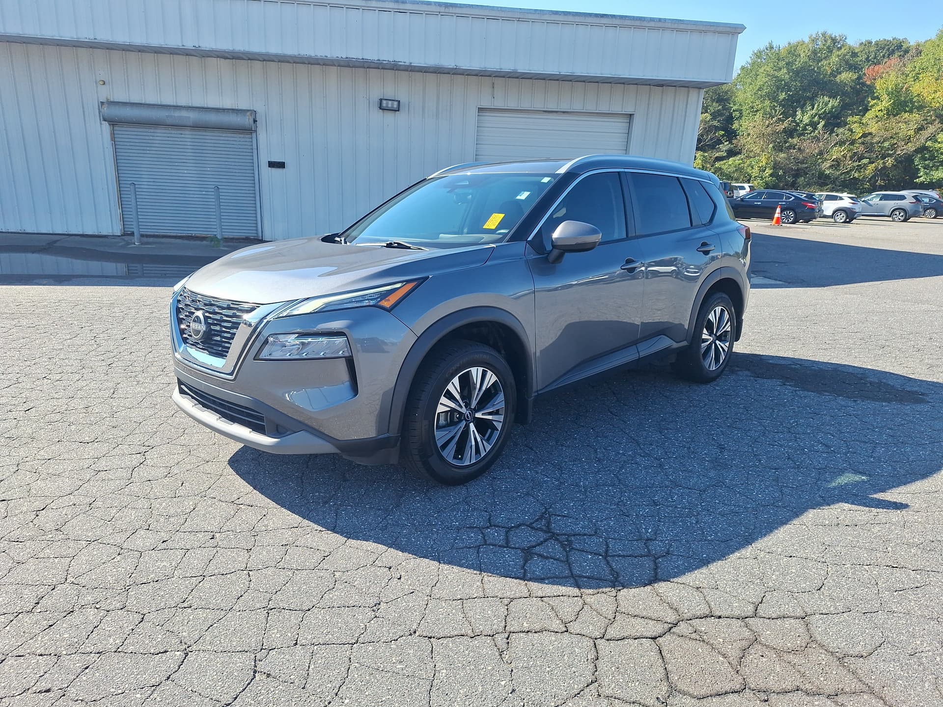 2022 Nissan Rogue SV — photo 1 of 31