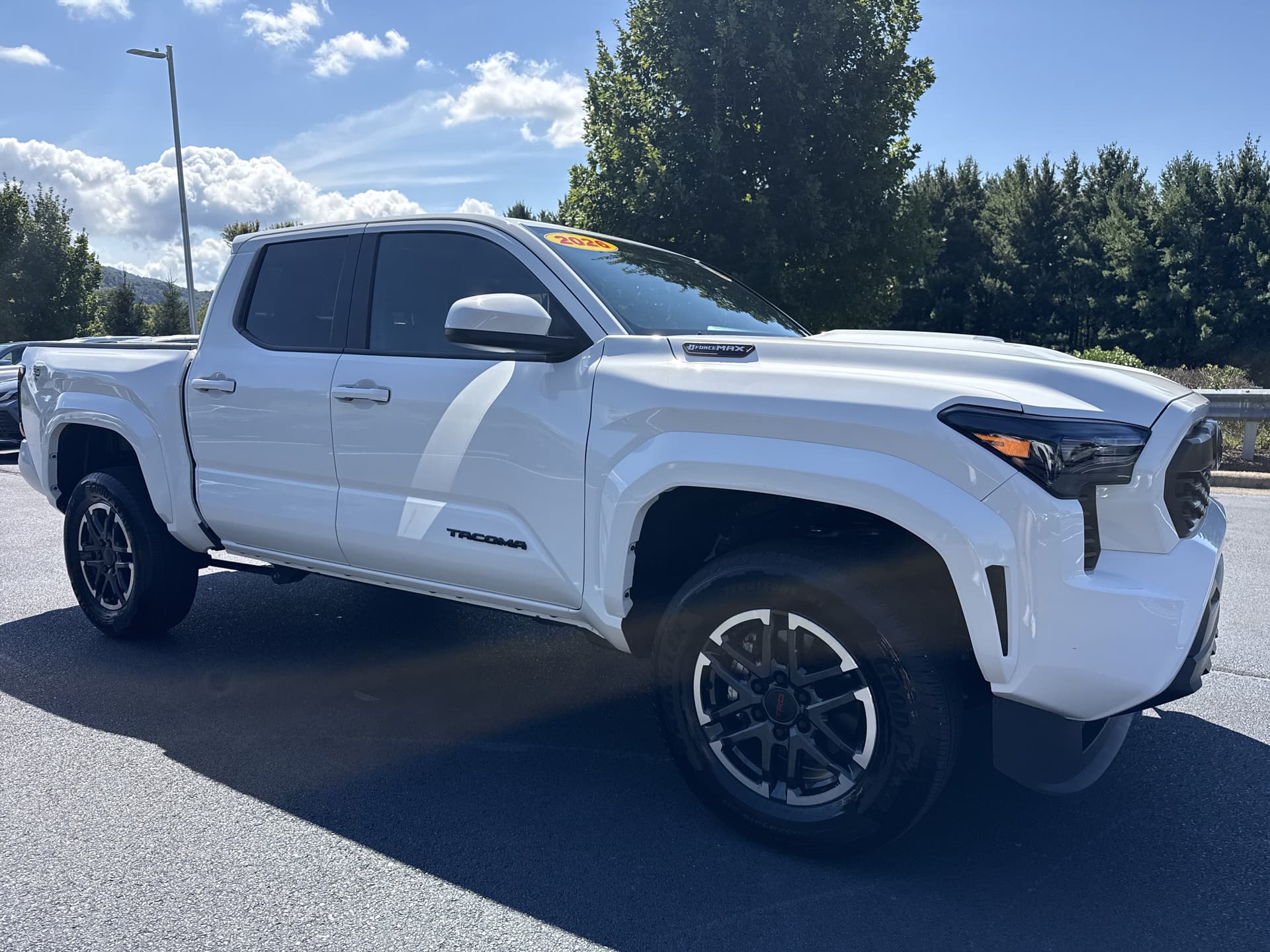 2026 Toyota Tacoma 4WD TRD Sport Hybrid — photo 1 of 21