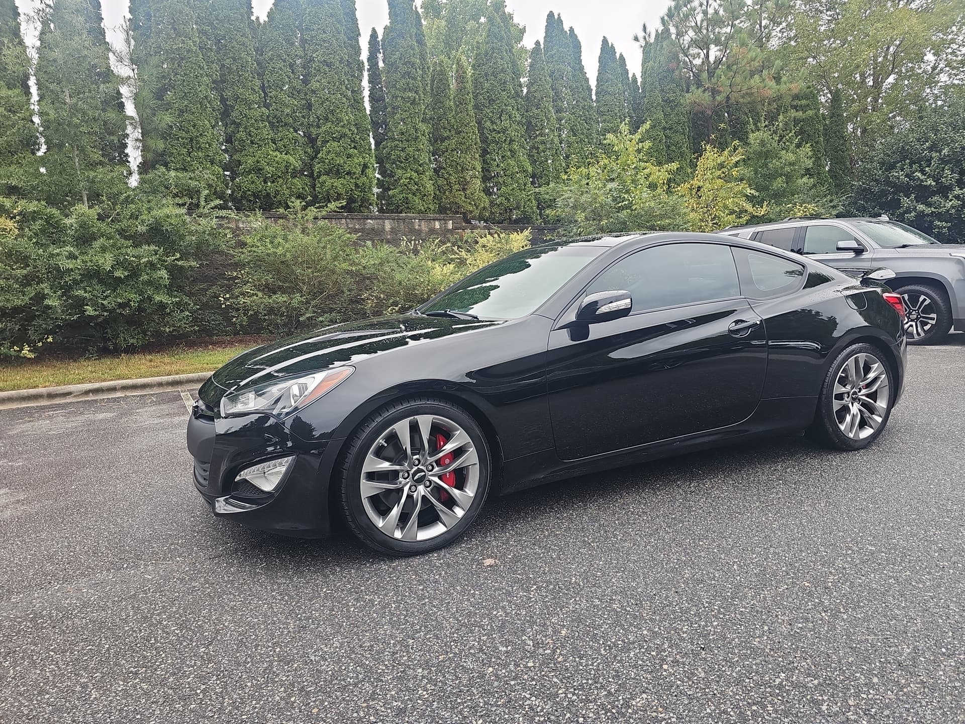 2016 Hyundai Genesis Coupe 3.8L Ultimate — photo 1 of 31