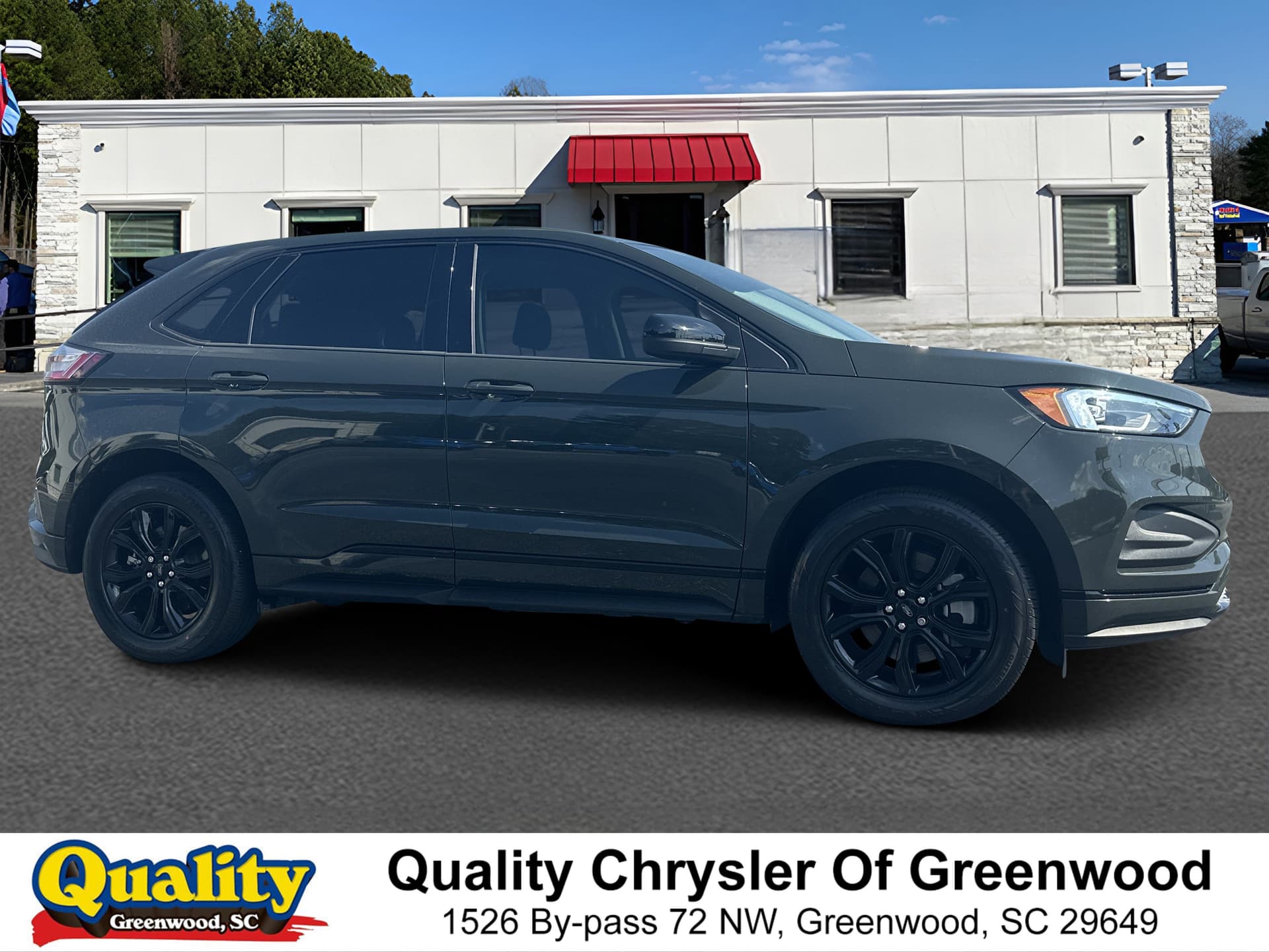 2024 Ford Edge SE — photo 1 of 29