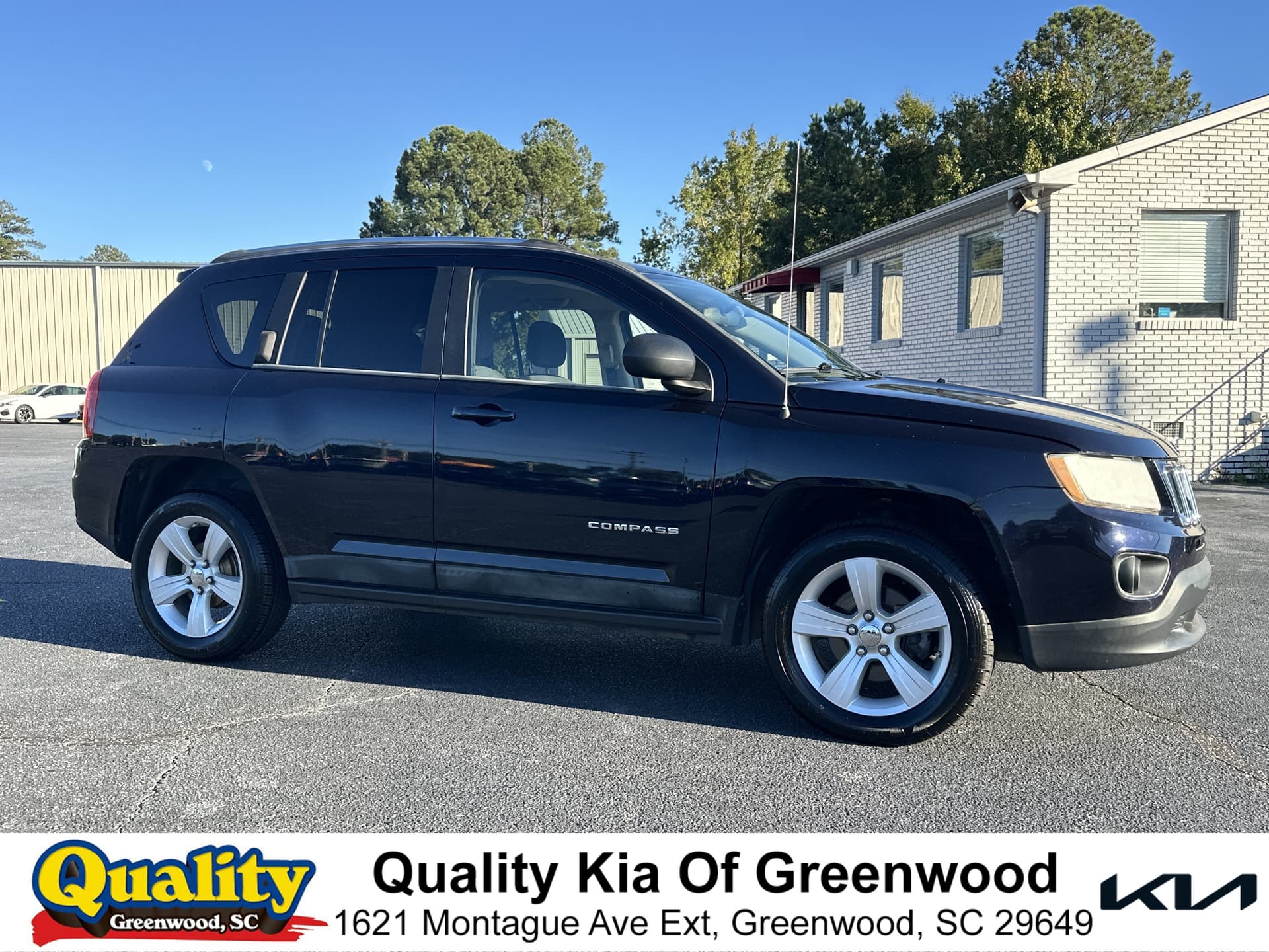 2011 Jeep Compass Base — photo 1 of 27